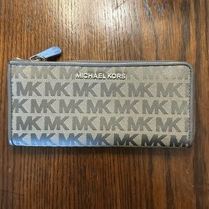 Michael Kors Bradford Wallet